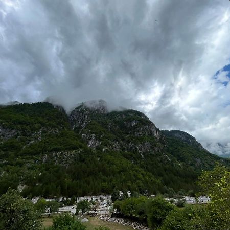 Hotel Bujtina Leke Gerla Theth Esterno foto