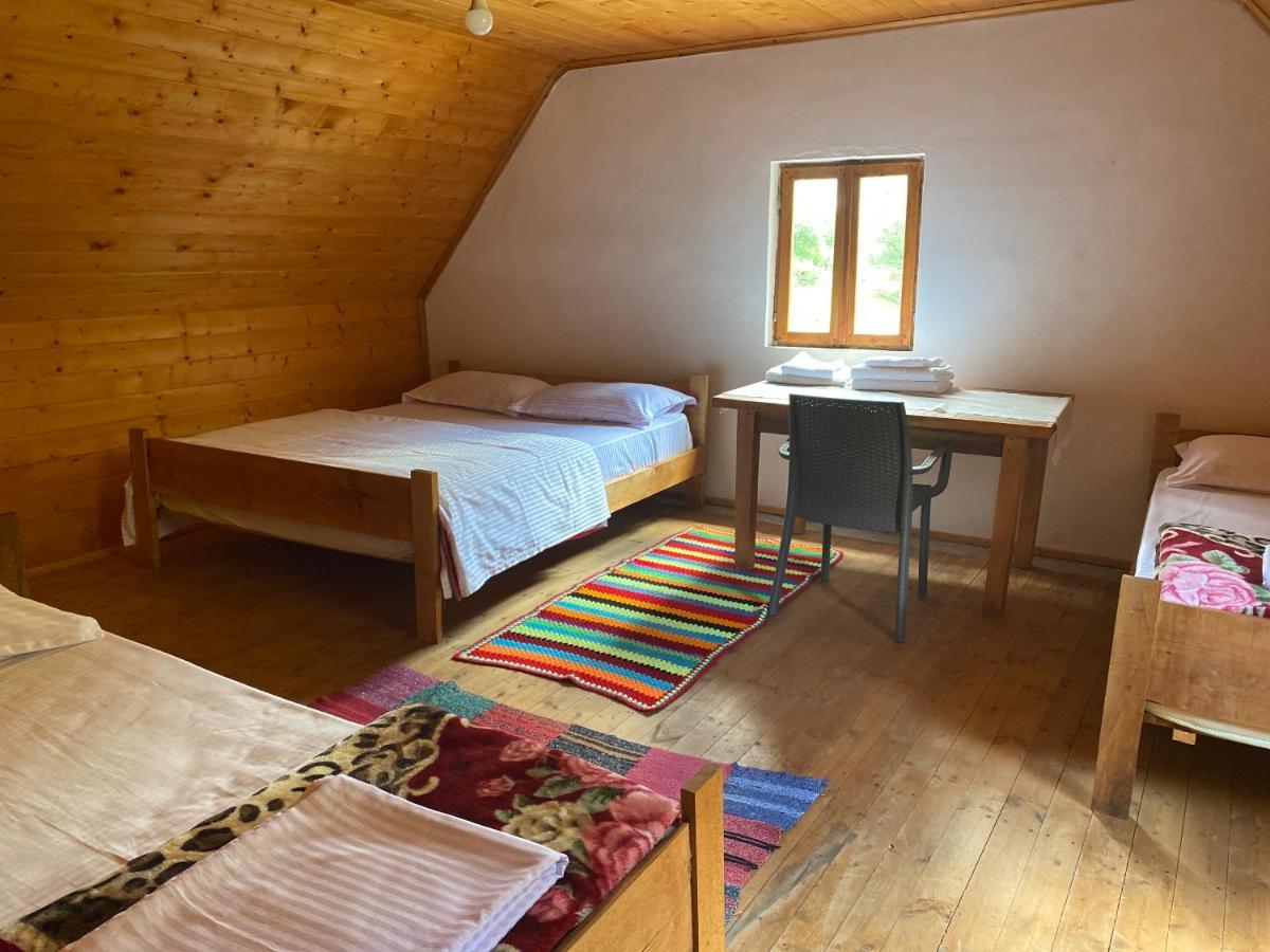 Hotel Bujtina Leke Gerla Theth Esterno foto