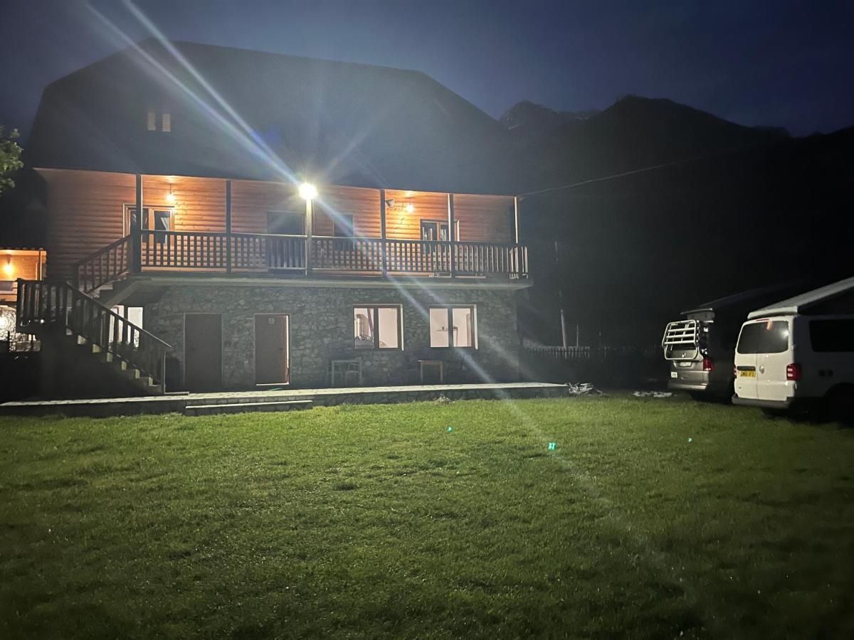 Hotel Bujtina Leke Gerla Theth Esterno foto