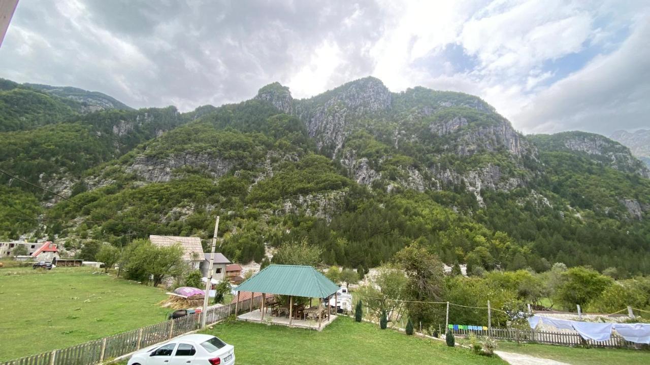 Hotel Bujtina Leke Gerla Theth Esterno foto